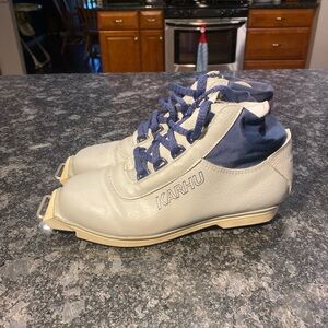 Karhu SNS Profil Cross Country Ski Boots Youth EU 35 XC